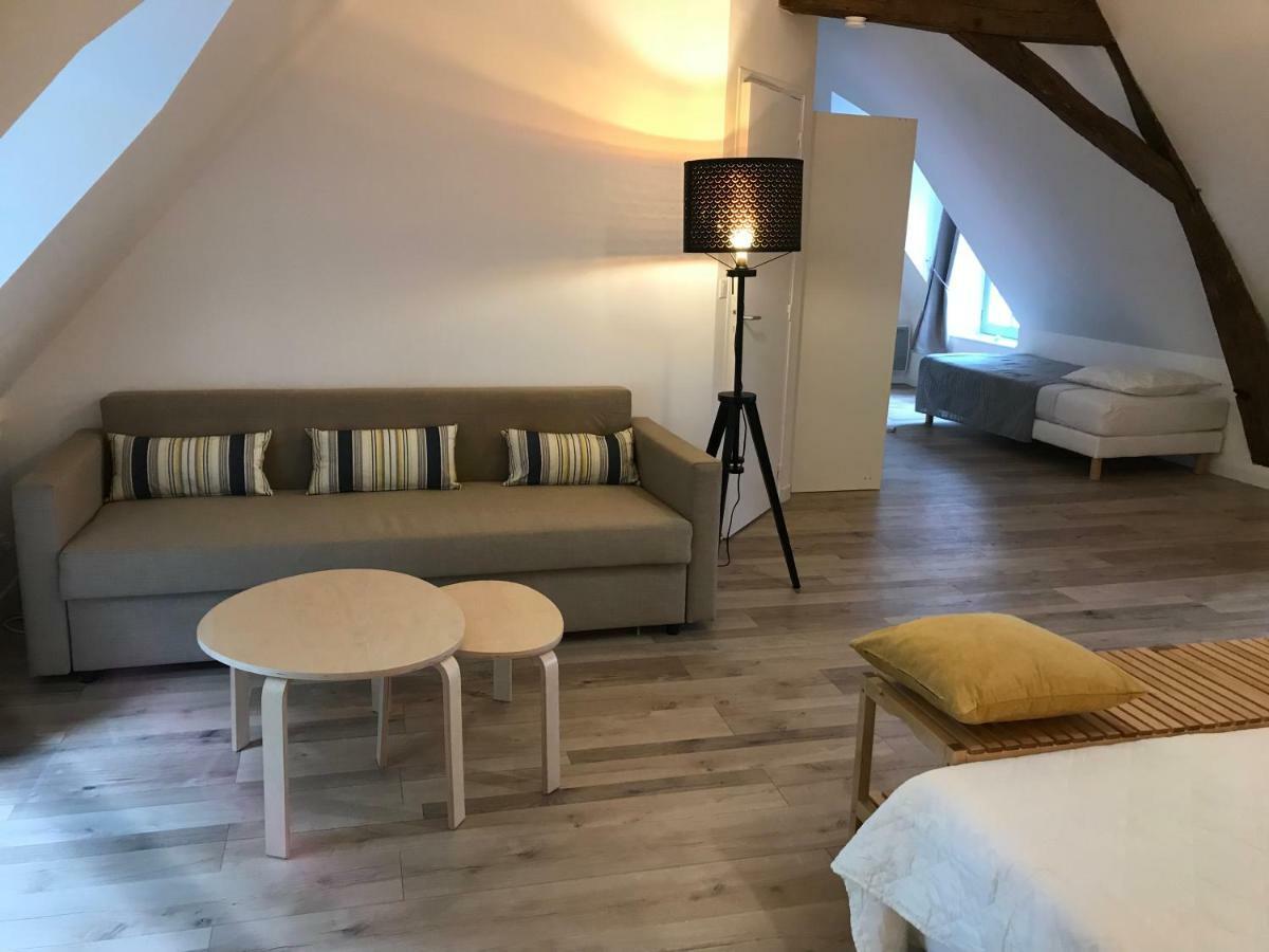 Отель Le Logis De Chaumont Экстерьер фото