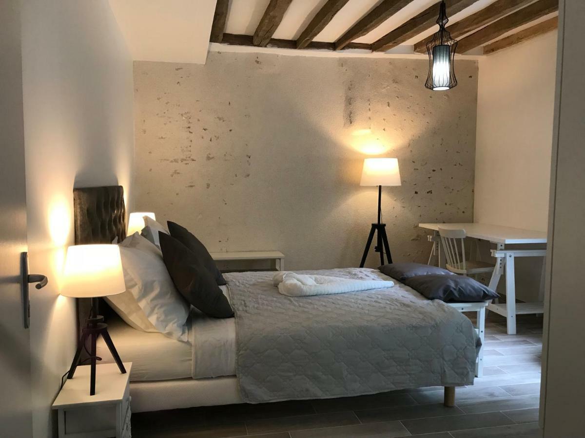 Отель Le Logis De Chaumont Экстерьер фото